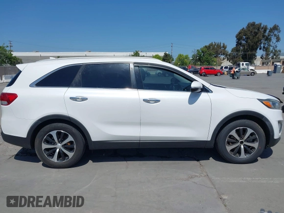 2017 Kia Sorento EX with VIN 5XYPHDA1XHG277668, listed as a IAAI auction lot 42178919 with 118,189 mi miles and . Bid and sale history available at carsss.com. Image 13.