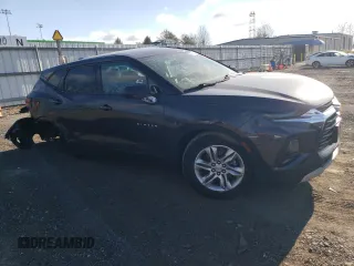 2021 Chevrolet Blazer LT z VIN 3GNKBHRS6MS516178, wystawiony jako Copart lot #45988215 z przebiegiem 75 000 mil mil oraz Nie do naprawy. Historia ofert i sprzedaży dostępna na DreamBid. Obrazek 4.