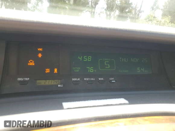 2001 Toyota Avalon XL z VIN 4T1BF28B11U154831, wystawiony jako Copart lot #57131435 z przebiegiem 211 745 mil mil oraz Szkody całkowita. Historia ofert i sprzedaży dostępna na DreamBid. Obrazek 9.