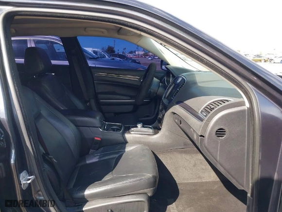 2015 Chrysler 300 Limited with VIN 2C3CCAAG3FH872042, listed as a IAAI auction lot 41743232 with 162,104 mi miles. Bid and sale history available at carsss.com. Image 5.