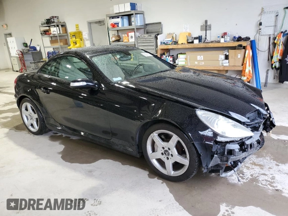 2005 Mercedes-Benz SLK 230/320 z VIN WDBWK56F75F043590, wystawiony jako Copart lot #56225515 z przebiegiem 92 473 mil mil oraz Szkoda całkowita • Salvage title. Historia ofert i sprzedaży dostępna na DreamBid. Obrazek 4.