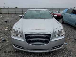 2012 Chrysler 300 Limited z VIN 2C3CCACG3CH310263, wystawiony jako Copart lot #83744764 z przebiegiem 246 532 mil mil oraz Szkoda całkowita • Salvage title. Historia ofert i sprzedaży dostępna na DreamBid. Obrazek 5.