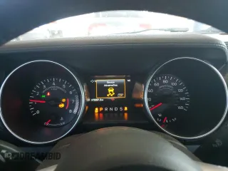 2018 Ford Mustang EcoBoost z VIN 1FA6P8TH1J5154751, wystawiony jako Copart lot #58478205 z przebiegiem 73 097 mil mil oraz Szkoda całkowita • Salvage title. Historia ofert i sprzedaży dostępna na DreamBid. Obrazek 9.