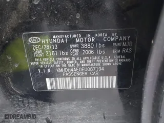 2014 Hyundai Elantra SE with VIN KMHDH4AE0EU087194, listed as a IAAI auction lot 41992825 with 59,484 mi miles. Bid and sale history available at carsss.com. Image 9.