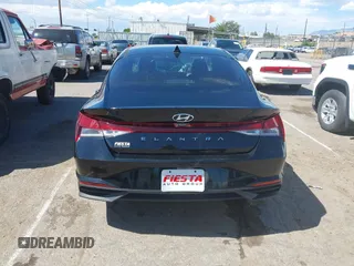 2022 Hyundai Elantra SE with VIN KMHLL4AG1NU343287, listed as a IAAI auction lot 39700530 with 37,492 mi miles and . Bid and sale history available at DreamBid. Image 16.