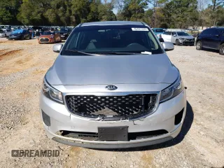2017 Kia Sedona L with VIN KNDMA5C10H6279572, listed as a Copart auction lot 46491355 with 83,375 mi miles and Salvage Title. Bid and sale history available at carsss.com. Image 5.