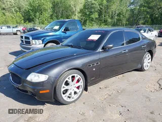 2007 Maserati Quattroporte with VIN ZAMFE39A070029397, listed as a IAAI auction lot 42027798 with 95,978 mi miles. Bid and sale history available at carsss.com. Image 17.