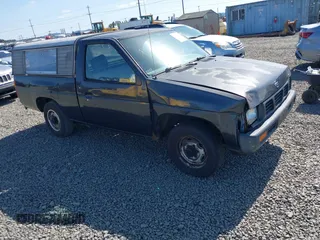 1993 Nissan Trucks 2WD with VIN 1N6SD11S5PC420040, listed as a IAAI auction lot 42093538 with 175,578 mi miles. Bid and sale history available at carsss.com. Image 1.