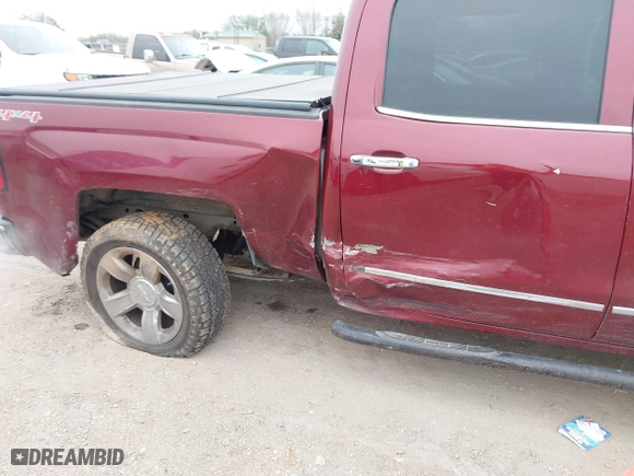 2015 Chevrolet Silverado 1500 LTZ with VIN 3GCUKSECXFG325673, listed as a IAAI auction lot 41585675 with 253,364 mi miles. Bid and sale history available at carsss.com. Image 6.