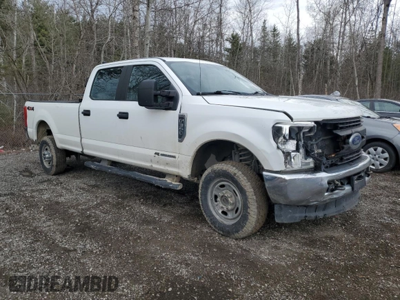 2017 Ford F-350 Platinum with VIN 1FT8W3BT4HEE75790, listed as a Copart auction lot 53556105 with 546,574 mi miles and Salvage title. Bid and sale history available at DreamBid. Image 4.
