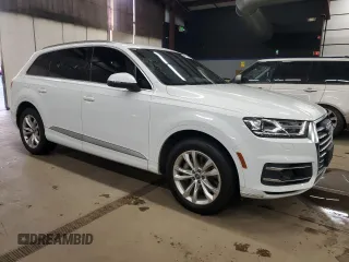 2017 Audi Q7 Premium Plus with VIN WA1LAAF73HD018687, listed as a Copart auction lot 45411145 with 110,040 mi miles and Clean title. Bid and sale history available at DreamBid. Image 4.