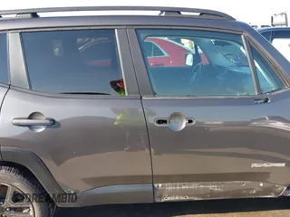 2017 Jeep Renegade Latitude with VIN ZACCJABB6HPG45899, listed as a IAAI auction lot 41531935 with 110,533 mi miles. Bid and sale history available at carsss.com. Image 14.