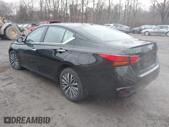 2023 Nissan Altima SV z VIN 1N4BL4DW4PN378184, wystawiony jako IAAI lot #41856287 z przebiegiem 27 750 mil mil oraz . Historia ofert i sprzedaży dostępna na DreamBid. Obrazek 3.