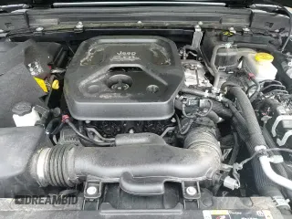 2021 Jeep Wrangler Unlimited Sahara z VIN 1C4HJXEN9MW684143, wystawiony jako Copart lot #53951065 z przebiegiem 58 017 mil mil oraz Szkoda całkowita • Salvage title. Historia ofert i sprzedaży dostępna na DreamBid. Obrazek 13.