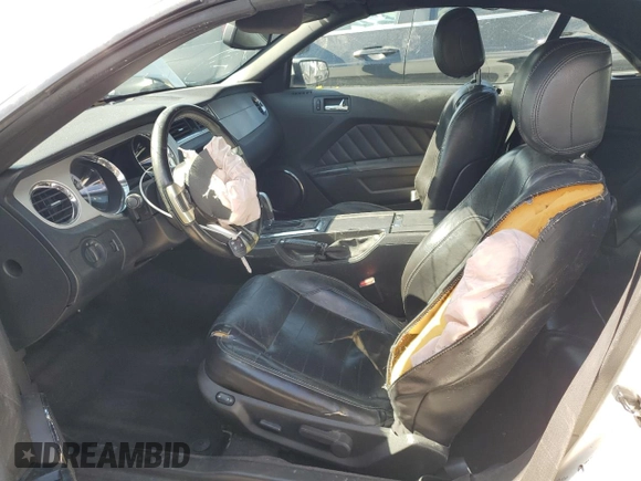 2013 Ford Mustang V6 с VIN 1ZVBP8EM3D5229423, выставлен на аукционе Copart как лот 63801765 с пробегом 242 229 миль миль и Списание • Salvage title. История ставок и продаж доступна на DreamBid. Изображение 7.
