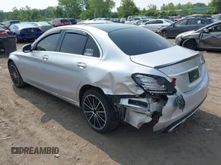 2020 Mercedes-Benz C 300 z VIN W1KWF8EB6LR599901, wystawiony jako IAAI lot #42616247 z przebiegiem 74 966 mil mil oraz . Historia ofert i sprzedaży dostępna na DreamBid. Obrazek 3.