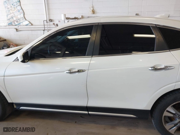 2014 Honda Crosstour EX-L with VIN 5J6TF2H58EL002246, listed as a IAAI auction lot 42086143 with 70,986 mi miles. Bid and sale history available at carsss.com. Image 14.