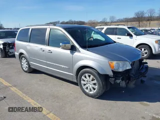 2013 Chrysler Town & Country Touring-L with VIN 2C4RC1CG6DR650928, listed as a IAAI auction lot 41740639 with 198,678 mi miles. Bid and sale history available at carsss.com. Image 1.