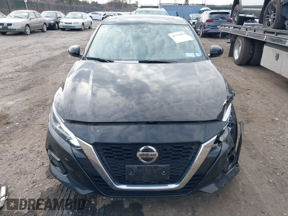 2019 Nissan Altima 2.5 Platinum with VIN 1N4BL4FW1KC127673, listed as a IAAI auction lot 41773674 with 30,713 mi miles. Bid and sale history available at carsss.com. Image 12.