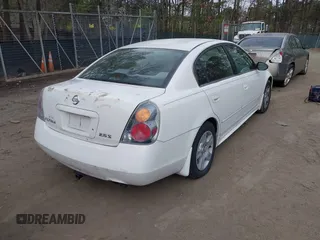 2003 Nissan Altima S with VIN 1N4AL11DX3C116530, listed as a IAAI auction lot 41885861 with 164,880 mi miles. Bid and sale history available at carsss.com. Image 4.