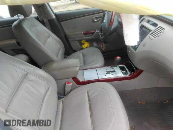 2008 Hyundai Azera Limited с VIN KMHFC46F98A309536, выставлен на аукционе IAAI как лот 42280702 с пробегом 223 037 миль миль и . История ставок и продаж доступна на DreamBid. Изображение 5.