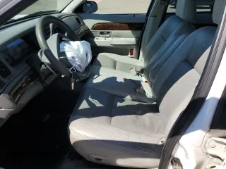2005 Mercury Grand Marquis GS with VIN 2MEFM74W55X654070, listed as a Copart auction lot 53114785 with 56,128 mi miles and Salvage Title. Bid and sale history available at DreamBid. Image 7.