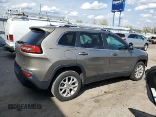 2017 Jeep Cherokee Latitude with VIN 1C4PJLCBXHW585608, listed as a Copart auction lot 53943055 with 62,927 mi miles and Salvage Title. Bid and sale history available at DreamBid. Image 3.