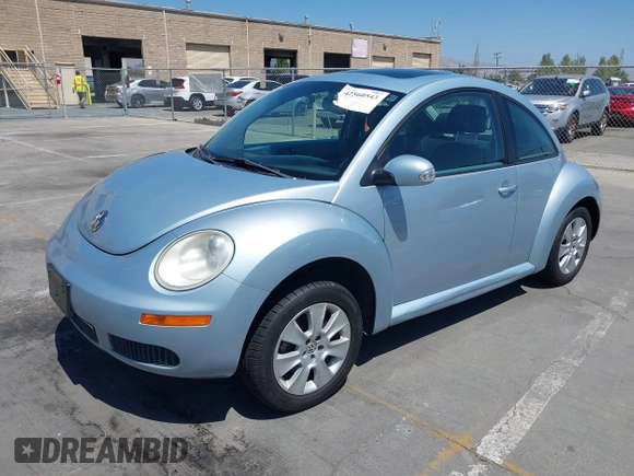 2010 Volkswagen Beetle with VIN 3VWRG3AG8AM013672, listed as a IAAI auction lot 42560543 with 73,258 mi miles and . Bid and sale history available at DreamBid. Image 2.