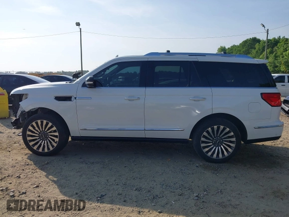 2020 Lincoln Navigator Reserve with VIN 5LMJJ2LT5LEL09160, listed as a IAAI auction lot 42114190 with 35,544 mi miles and . Bid and sale history available at DreamBid. Image 15.
