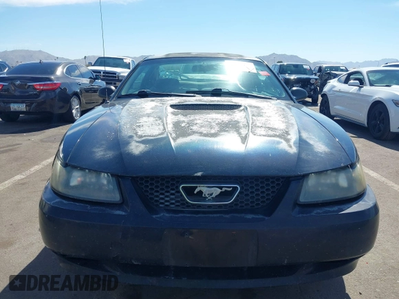 2001 Ford Mustang Standard with VIN 1FAFP40471F153561, listed as a IAAI auction lot 41650428 with 170,886 mi miles. Bid and sale history available at carsss.com. Image 12.
