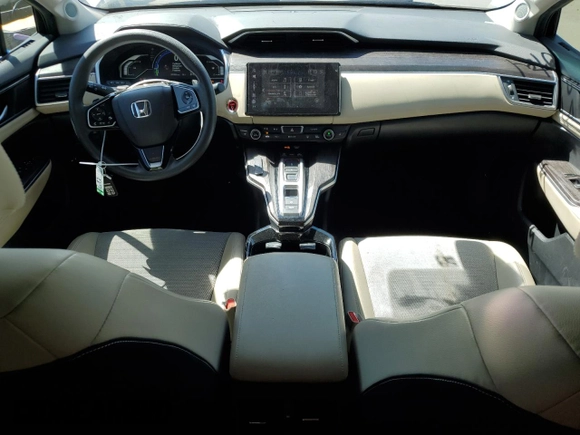 2018 Honda Clarity Plug-In Hybrid with VIN JHMZC5F11JC013897, listed as a Copart auction lot 68315094 with 99,486 mi miles and Salvage Title. Bid and sale history available at carsss.com. Image 8.