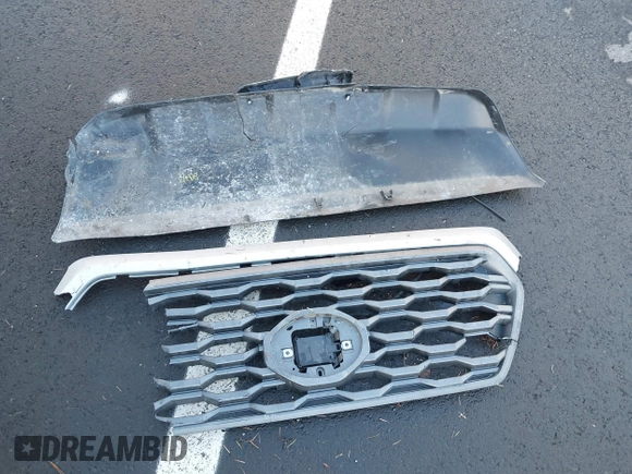 2023 Toyota Tacoma SR5 z VIN 3TMDZ5BN6PM156824, wystawiony jako IAAI lot #41031932 z przebiegiem 14 226 mil mil oraz . Historia ofert i sprzedaży dostępna na DreamBid. Obrazek 11.