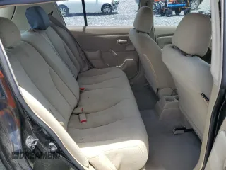 2010 Nissan Versa S z VIN 3N1BC1CPXAL382804, wystawiony jako Copart lot #63652575 z przebiegiem 168 051 mil mil oraz Szkoda całkowita • Salvage title. Historia ofert i sprzedaży dostępna na DreamBid. Obrazek 11.