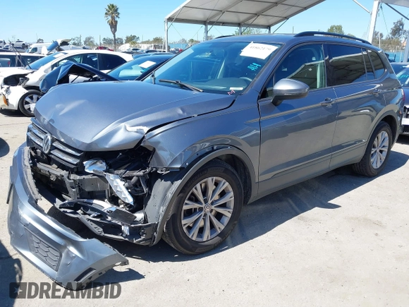 2019 Volkswagen Tiguan S z VIN 3VV1B7AX0KM043032, wystawiony jako IAAI lot #41862179 z przebiegiem 154 440 mil mil oraz . Historia ofert i sprzedaży dostępna na DreamBid. Obrazek 17.