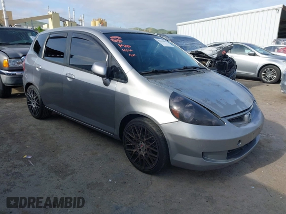 2008 Honda Fit with VIN JHMGD38468S028959, listed as a IAAI auction lot 42042292 with 226,247 mi miles. Bid and sale history available at carsss.com. Image 1.