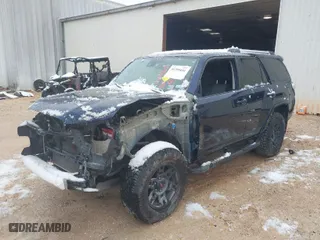 2020 Toyota 4Runner SR5 with VIN JTEBU5JR1L5805614, listed as a IAAI auction lot 41295454 with 50,385 mi miles. Bid and sale history available at carsss.com. Image 2.