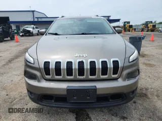 2017 Jeep Cherokee Latitude z VIN 1C4PJLCBXHW604108, wystawiony jako Copart lot #63800125 z przebiegiem 51 445 mil mil oraz Czysty tytuł • Clean title. Historia ofert i sprzedaży dostępna na DreamBid. Obrazek 5.
