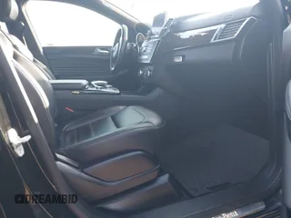 2016 Mercedes-Benz GLE 450 AMG z VIN 4JGED6EB9GA026538, wystawiony jako IAAI lot #41930608 z przebiegiem 107 055 mil mil oraz . Historia ofert i sprzedaży dostępna na DreamBid. Obrazek 5.