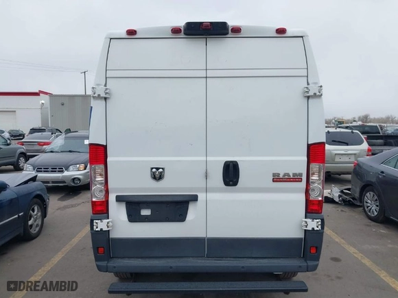 2018 Ram ProMaster Cargo Van with VIN 3C6TRVBG3JE124211, listed as a IAAI auction lot 41733258 with 132,690 mi miles. Bid and sale history available at carsss.com. Image 16.