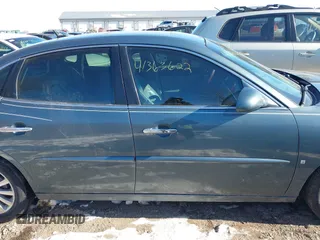 2007 Buick LaCrosse CXS with VIN 2G4WE587X71124264, listed as a IAAI auction lot 41363622 with 178,830 mi miles. Bid and sale history available at carsss.com. Image 13.