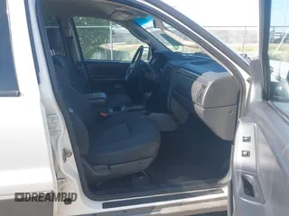 2002 Jeep Grand Cherokee Laredo with VIN 1J4GW48S22C131470, listed as a IAAI auction lot 42599375 with 200,815 mi miles and . Bid and sale history available at DreamBid. Image 5.