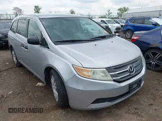 2012 Honda Odyssey LX with VIN 5FNRL5H22CB110569, listed as a IAAI auction lot 42151633 with 253,812 mi miles and . Bid and sale history available at carsss.com. Image 1.