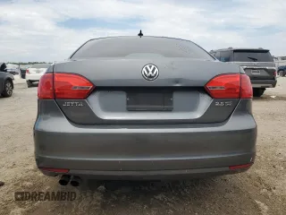 2013 Volkswagen Jetta SE с VIN 3VWDX7AJ7DM426295, выставлен на аукционе Copart как лот 55739005 с пробегом 212 804 миль миль и Списание • Salvage title. История ставок и продаж доступна на DreamBid. Изображение 6.