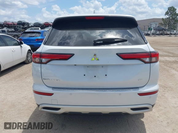 2024 Mitsubishi Outlander SE z VIN JA4J3VA83RZ082399, wystawiony jako IAAI lot #42305992 z przebiegiem 11 622 mil mil oraz . Historia ofert i sprzedaży dostępna na DreamBid. Obrazek 16.