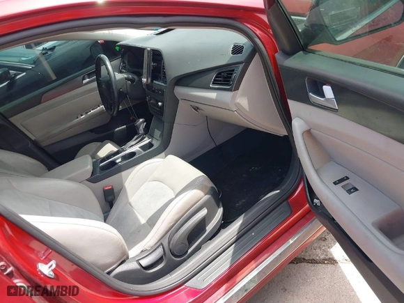 2015 Hyundai Sonata 2.4L Limited with VIN 5NPE34AFXFH112145, listed as a IAAI auction lot 42025615 with 231,496 mi miles. Bid and sale history available at carsss.com. Image 5.