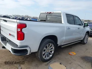 2020 Chevrolet Silverado 1500 High Country with VIN 1GCUYHEL7LZ281967, listed as a IAAI auction lot 41601718 with 35,127 mi miles. Bid and sale history available at carsss.com. Image 4.