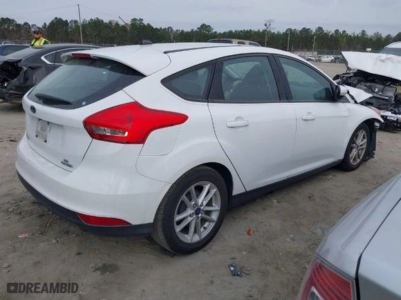 2016 Ford Focus SE with VIN 1FADP3K28GL389904, listed as a IAAI auction lot 41863648 with 93,514 mi miles. Bid and sale history available at carsss.com. Image 4.