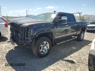 2016 GMC Sierra 2500HD SLT z VIN 1GT12TEGXGF120417, wystawiony jako Copart lot #54821395 z przebiegiem 142 602 mil mil oraz Szkoda całkowita • Salvage title. Historia ofert i sprzedaży dostępna na DreamBid. Obrazek 1.