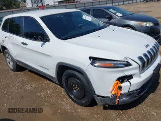 2015 Jeep Cherokee Sport z VIN 1C4PJLAB4FW535853, wystawiony jako IAAI lot #42209978 z przebiegiem 155 336 mil mil oraz . Historia ofert i sprzedaży dostępna na DreamBid. Obrazek 1.