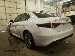 2017 Alfa Romeo Giulia with VIN ZARFAEDN3H7547069, listed as a Copart auction lot 70586472 with 0 mi miles. Bid and sale history available at carsss.com. Image 2.